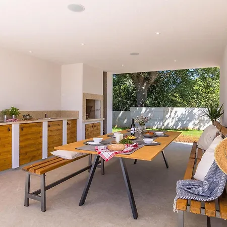 Koko Holiday home *